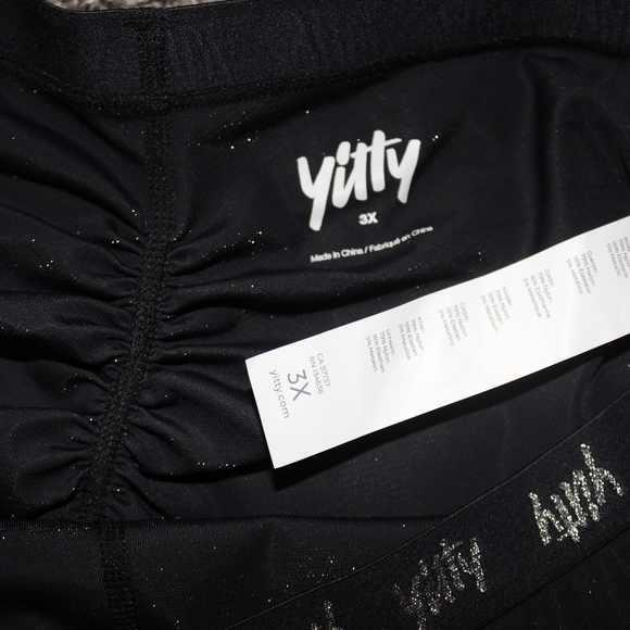 Yitty Black Spotlight Ruched Leggings - Picture 4 of 5